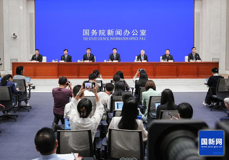 财政部：城乡居民医保人均财政补助标准再增加30元，达到每人每年700元