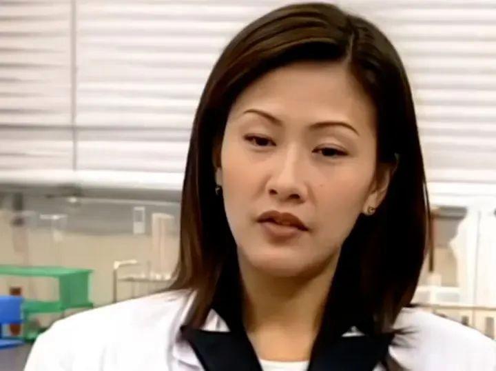 TVB女演员黄凤琼转行做月嫂