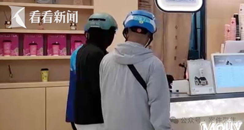外卖员送餐途中遇 “关门杀”，颈椎重伤致残，能向物业索赔吗？
