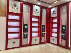 我们是专业定制五金陈列展示货架，木工陈列