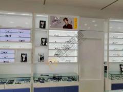 新乡卫辉100平商场眼镜店如何才能抓住顾客眼球