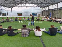 深圳适合公司团建拓展部门员工聚餐农家乐