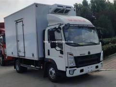重汽豪沃4.2米水产生鲜保温运输车 冷藏车
