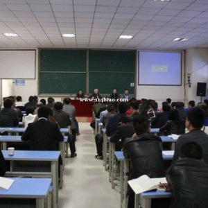 建筑工地上的技术工人怎么报名
