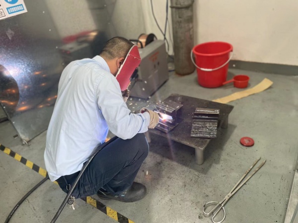 石岩龙华焊工培训，深圳考试出题老师培训，电工考试简单吗？