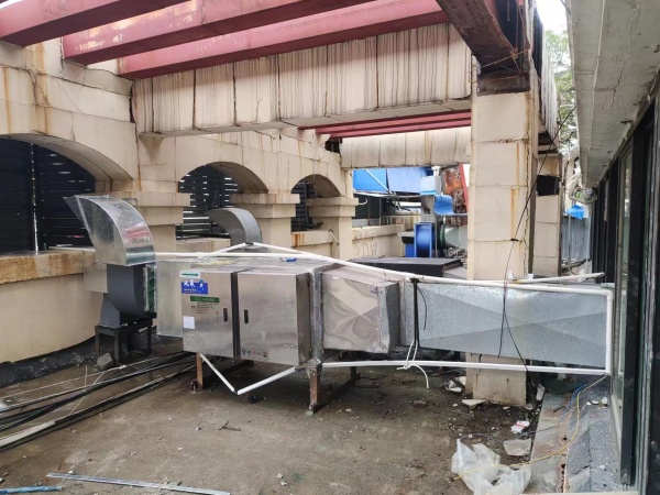 广州餐饮烤肉店装修排油烟必须要配置环保油烟净化器