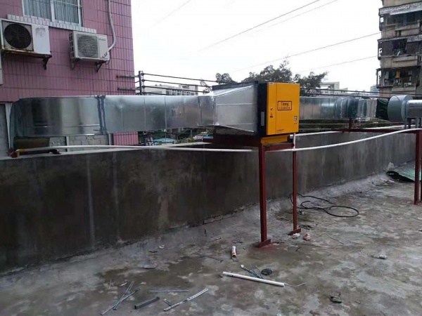 荔湾区油烟净化器安装厨房排油烟风机自助烤肉店抽油烟风机维修安装更换改效果