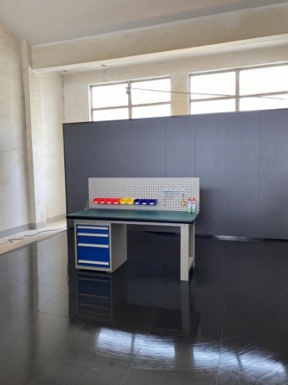 成都工厂工作台防静电工作台重型钳工打包台厂家