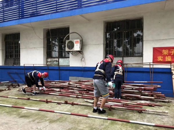 施工造价员选土建还是安装