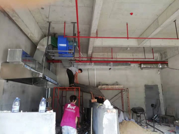 惠州烤肉店抽油烟风机维修油烟管道厨房排烟系统环保排油烟风机维修