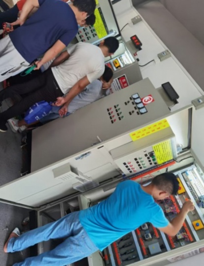 龙华技能培训学校电工焊工高空叉车