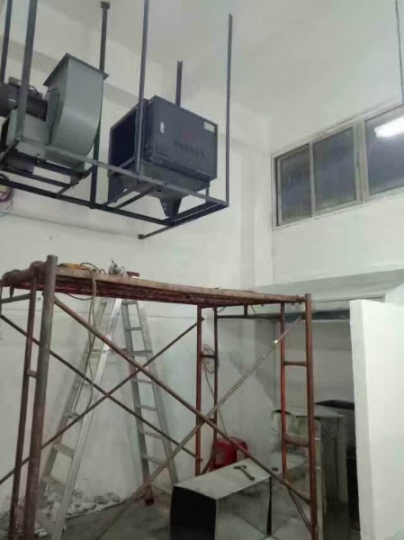 深圳烤肉店抽油烟风机油烟管道制作环保油烟净化器风机更换改效果