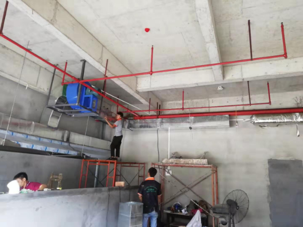 番禺区炭火烤肉抽油烟系统油烟管道制作安装厨房排油烟风机维修更换改效果