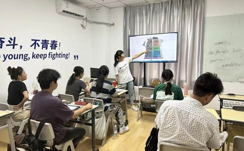 为什么选择新航道暑假班？