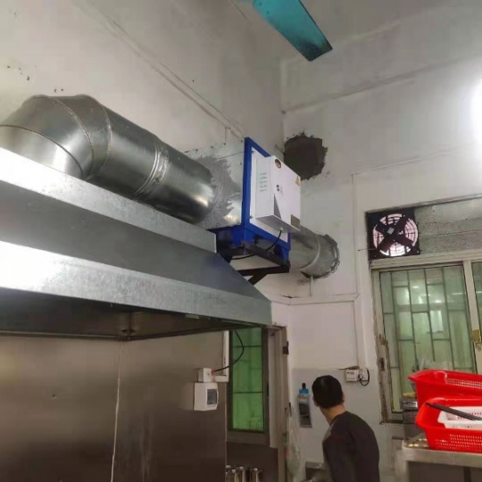 顺德区饭店厨房排烟不锈钢烟罩油烟管道制作安装