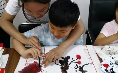 推荐可以让青少年学习东方美术的机构