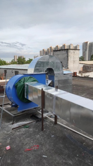 龙华新区白铁烟罩制作港式茶餐厅厨房效果改造净化器清洗