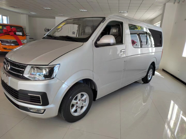 金龙汽车.金威.凯锐6座10座