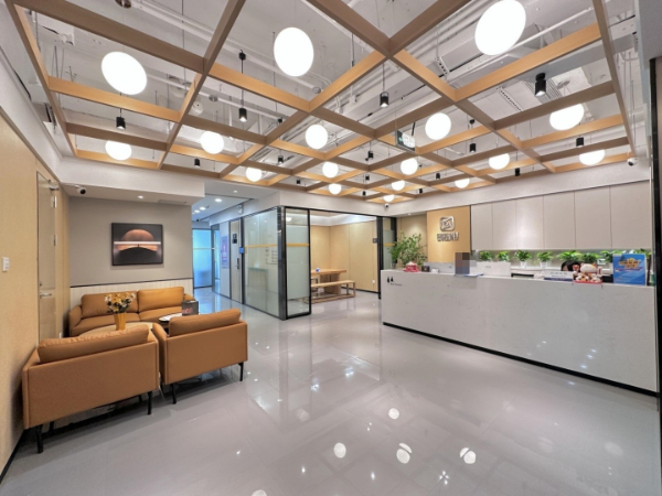 华强北仓库放货便捷快递方便独立办公室电子配件城周边市场全包
