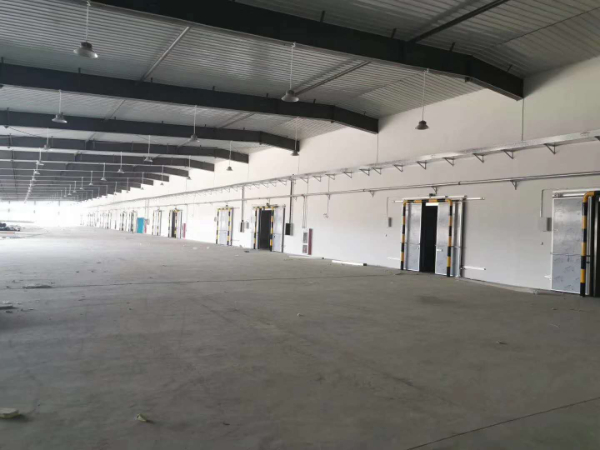 北京二手冷库回收市场，拆除冷库设备拆除，整体废旧冷库板回收价格