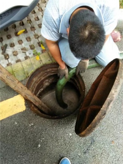 太原市高压清洗疏通下水道师傅 抽化粪池 抽污水清淤电话
