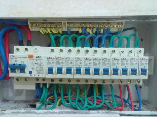 塘沽电工电路维修 灯具开关插座安装