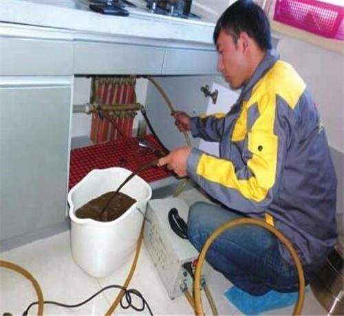 太原半坡东街上门地暖清洗打压 暖气片更换 分水器更换