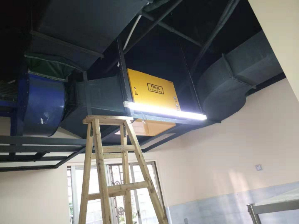 深圳油烟管道制作烤肉店上排烟风机维修净化器安装油烟管道制作
