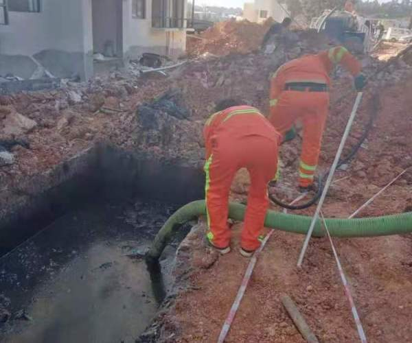 石林工地泥浆污水粪便抽运 管道清淤河道清淤 管道清洗旱厕清理