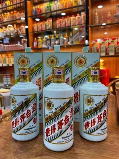沈阳兔年茅台酒瓶回收回收茅台酒瓶子上门收购