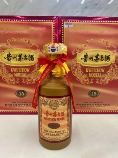 15年茅台酒瓶回收多少钱上门回收15年茅台酒瓶子