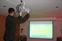 天津塘沽区投影机、电视挂架、幕布安装