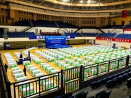 阜阳市颍州区区舞台灯光音响桁架喷绘显示屏摄影摄像会议布置设备租赁