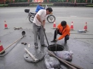 昆明全城提供24小时上门服务高压清洗阴沟排污管道化粪池隔油池沉淀池清理
